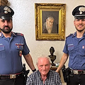 Carabinieri salvano un anziano colto da malore: Luigi li ringrazia a casa sua
