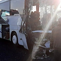 Tragedia sulla Pedemontana: maestra perde la vita in incidente con scolaresca