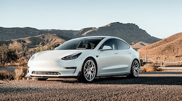 Auto elettriche, la cinese Byd supera Tesla nelle vendite