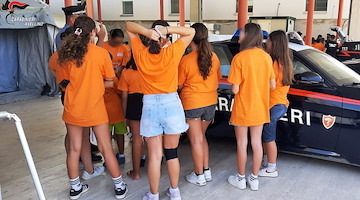 I Carabinieri incontrano i giovani al campo estivo della Protezione Civile di Ariano Irpino