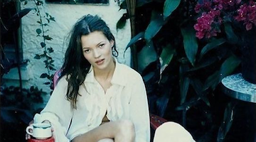 Moda, Kate Moss compie 50 anni