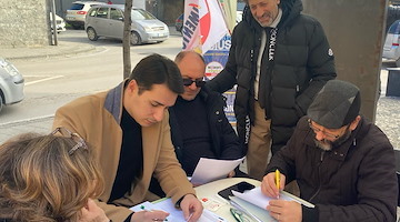Sicurezza ad Acerra: consegnate le firme della petizione, ora il Comune deve agire