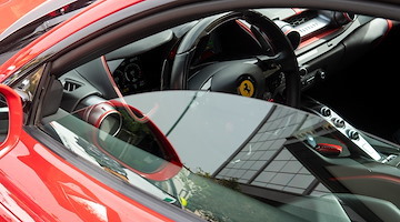 Vesuvio MotorShow, a Napoli Gianturco diventa pista di Supercar