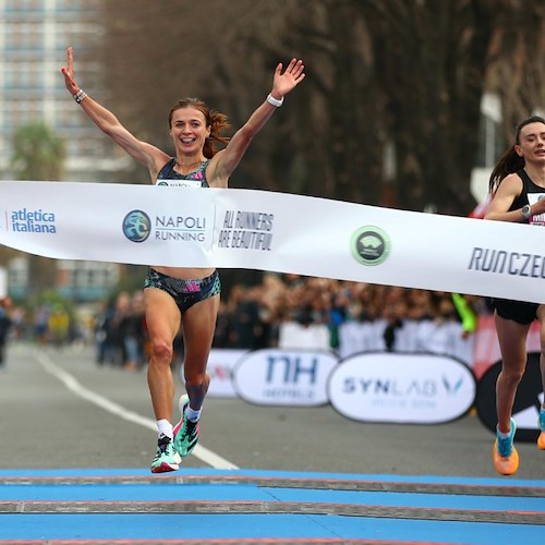 A Muktar Edris e Angelika Mach la 10ª Napoli City Half Marathon