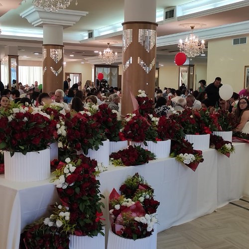 A Salerno per abbracciare cinque generazioni di parenti. Festa per Vito Cavallo, il “re” dei taralli di Colliano che ha conquistato l’America