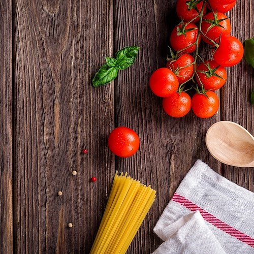 Agricoltura, i primi della filiera e il podcast che racconta il lavoro invisibile 