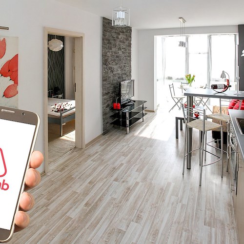 Airbnb, maxi sequestro di 779 milioni di Euro. Procura Milano: "Non pagata la cedolare secca"