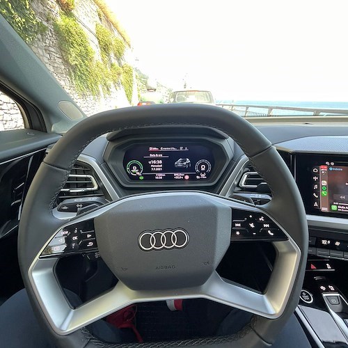 Audi Q4 e-tron in anteprima a Positano. Abbiamo visto il futuro: elettrizzante!