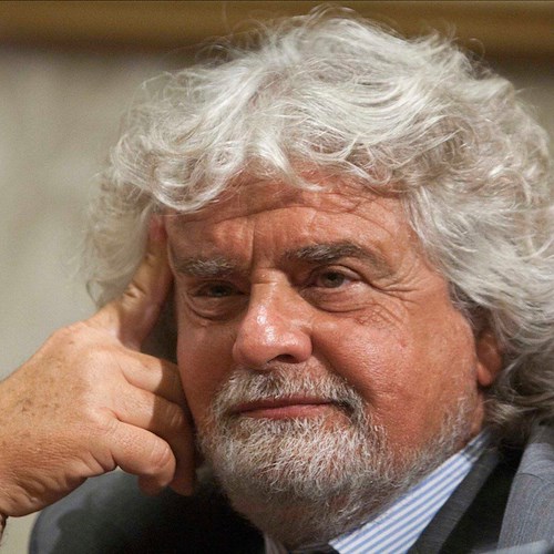 Beppe Grillo: i nuovi inquisitori vogliono mettere a tacere il web, non ci riusciranno.