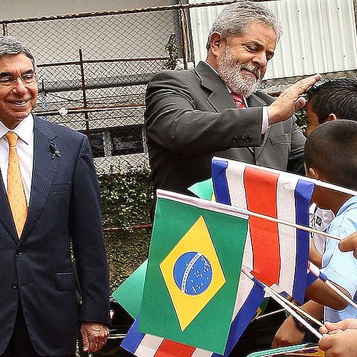 Brasile, sostenitori di Bolsonaro assaltano Parlamento. 1200 arresti