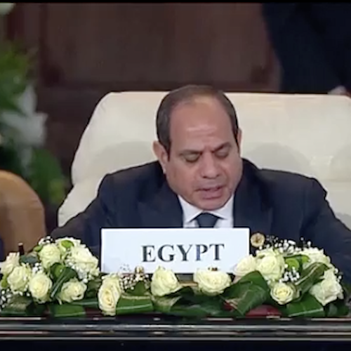 Cairo, summit per la pace: "Costruire road map per due popoli e due Stati"
