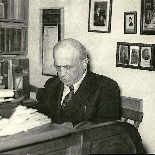 "Campusantiello" la poesia all'ingresso del cimitero di Maiori: chi è E. A. Mario?