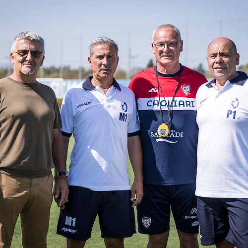 Claudio Ranieri nel centro sportivo del Cagliari calcio<br />&copy; pagina Facebook Cagliari
