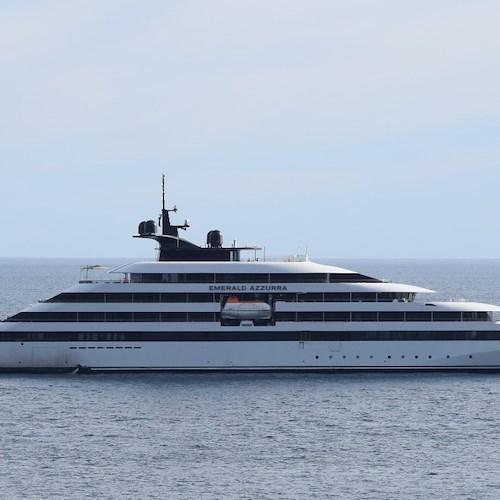 Continua la stagione dei Mega Yacht in Costiera Amalfitana 