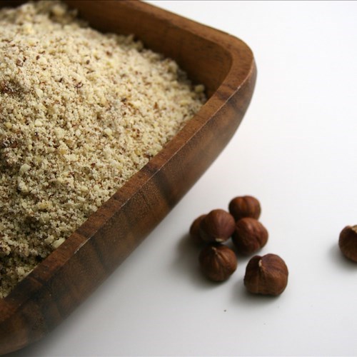 Farina di nocciole ritirata dal mercato, contiene tossine pericolose