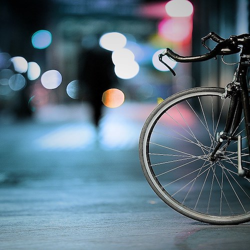 Friuli, ciclista perde la vita investito da un'auto