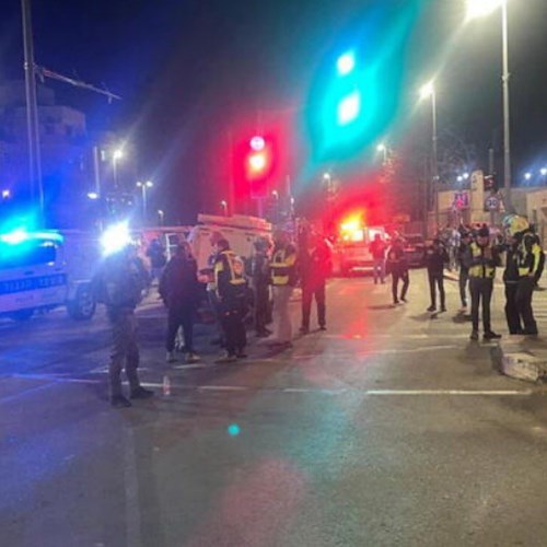 Gerusalemme, attacco alla sinagoga causa 8 morti