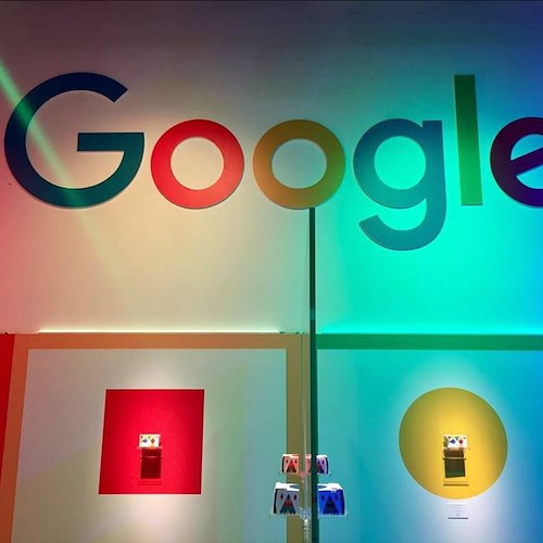 Google accusata di discriminazione nei confronti delle donne, vengono pagate meno degli uomini