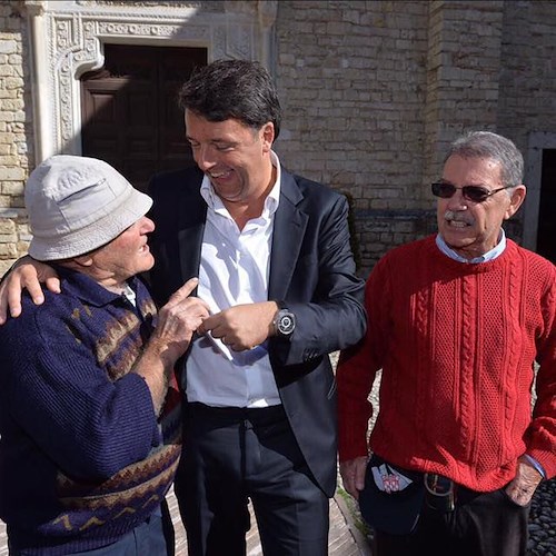In barba ad ogni scaramanzia è partito oggi, martedì 17 ottobre, il tour di Matteo Renzi con il #TrenoPD