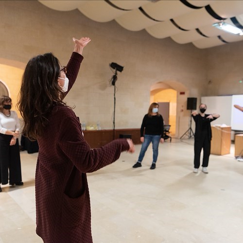 L'opera lirica dove mancano i teatri: Community Opera porta il teatro e la musica alle persone