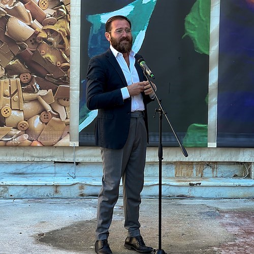 La bicicletta de "Il Postino" fa ritorno a Procida in occasione della mostra dedicata a Massimo Troisi