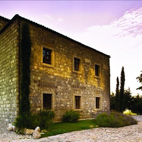 Le Christmas gift box di AquapetraResort&Spa il regalo da mettere sotto l'albero per golosi, romantici e beauty addicted