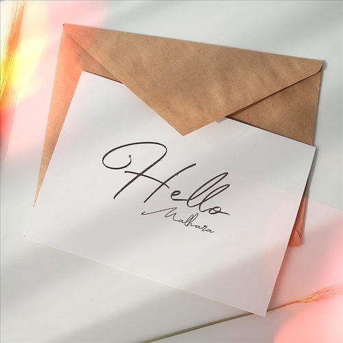 Malhara pubblica il videoclip ufficiale del suo nuovo singolo "Hello"