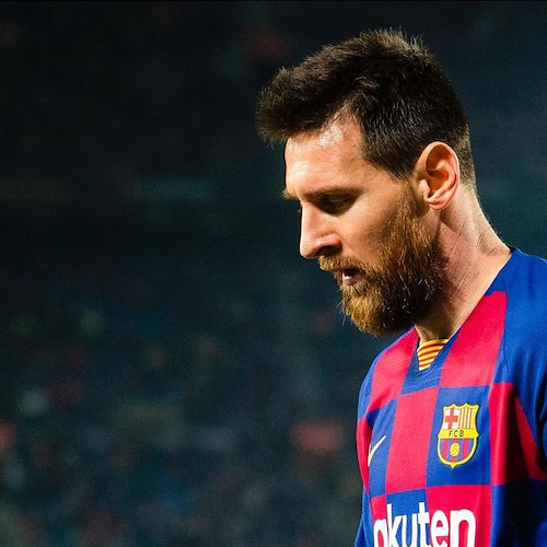 Messi-Barcellona, è scontro sulla clausola. La Liga: «Deve pagare 700 milioni se vuole andarsene»
