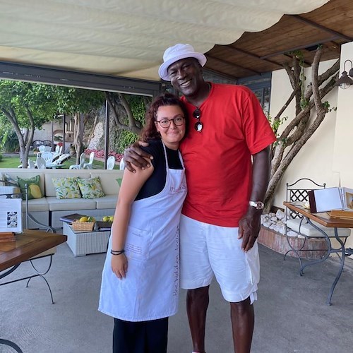 Michael Jordan e famiglia da Mamma Agata a Ravello per un’esperienza culinaria unica
