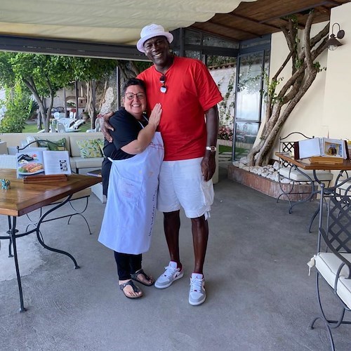 Michael Jordan e famiglia da Mamma Agata a Ravello per un’esperienza culinaria unica