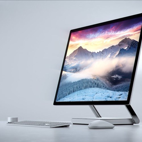 Microsoft lancia Surface Studio è guerra aperta con l'iMac