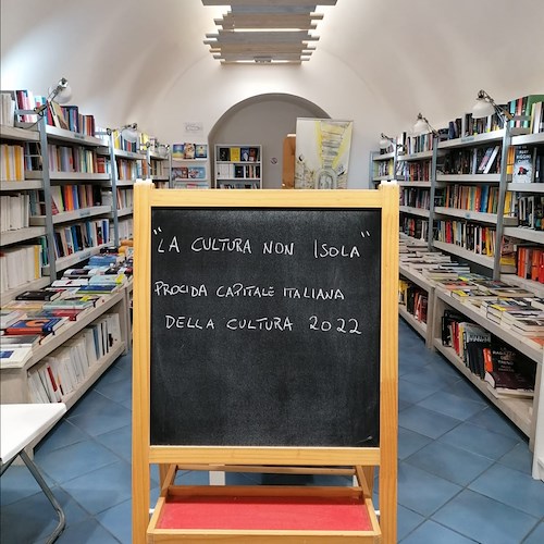 Non solo Elsa Morante, in libreria Procida è già capitale italiana della cultura