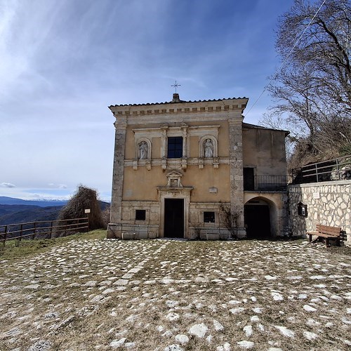 Calascio, comune italiano di 120 abitanti della provincia dell'Aquila in Abruzzo