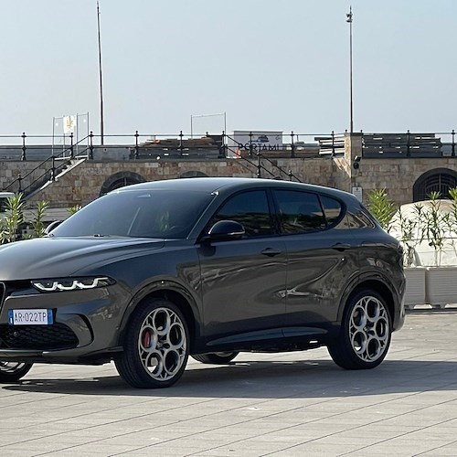 Nuova Alfa Romeo Tonale Ibrida in dotazione ai Carabinieri