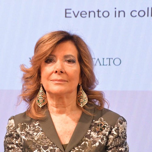 Elisabetta Casellati, ministra Riforme Istituzionali<br />&copy; pagina FB Elisabetta Casellati
