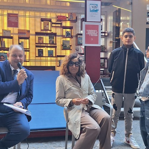 Presentato il bando della VII Edizione del Premio Nazionale Annalisa Durante per studenti, detenuti e biblioteche. Uno Stradivari del '700 suonerà in sua memoria.