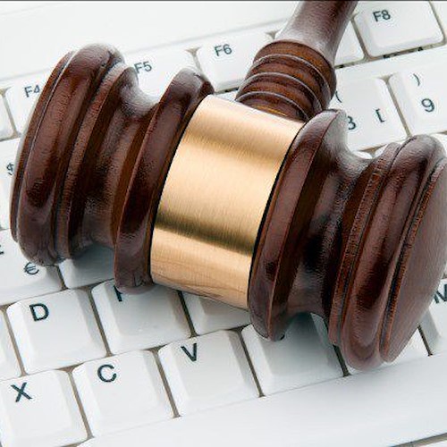 "Relazione di notifica decreto": la mail di finti avvocati che veicola nuovi virus