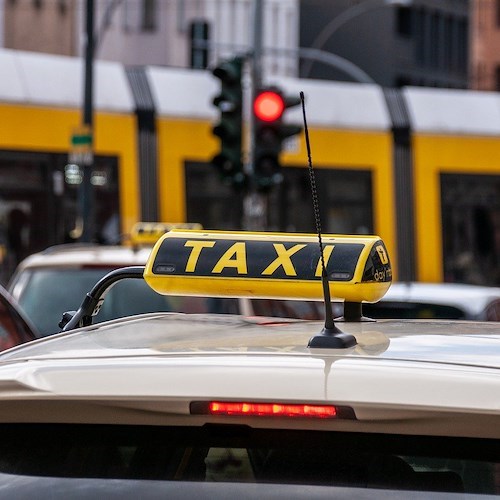 Riforma Taxi e sindaci in rivolta. Usb: "Sciopero il 10 ottobre"