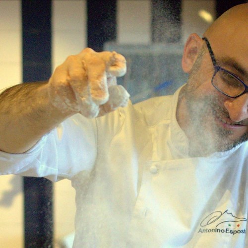 Sorrento, a Marina Piccola inaugurazione virtuale per Antonino Esposito, tra pizze e ristorazione d’autore