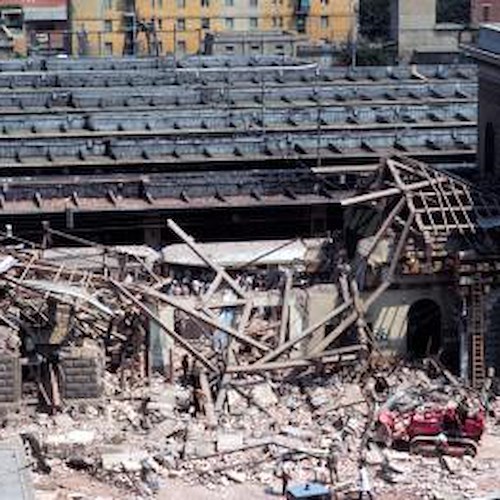 Strage di Bologna, bufera su portavoce Regione Lazio: "Non furono Fioravanti e Mambro". Schlein: "Si dimetta"