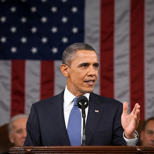 Titan, Barack Obama: "Media vergognosi"