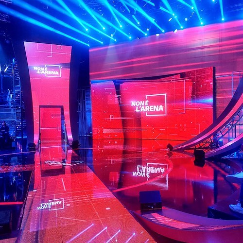 Tv, sospeso il programma "Non è l'Arena". Giletti: "35 persone lasciate per strada senza alcun preavviso"