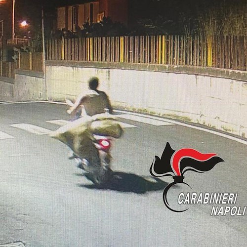 Uccide connazionale e trasporta il cadavere sullo scooter, choc a Napoli 