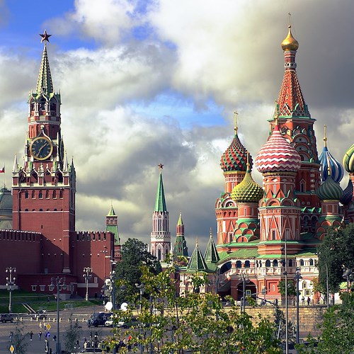 Ucraina, Cremlino sotto attacco dei droni. Mosca: "Reagiremo"