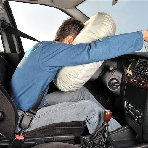 USA: quattro decessi legati ad airbag difettosi, aperta un'inchiesta