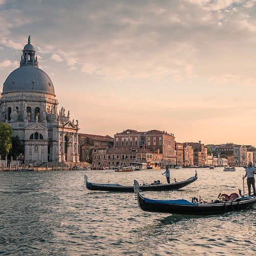 Venezia, il matrimonio tra Federica Pellegrini e Matteo Giunta celebrato ieri nella Chiesa di San Zaccaria