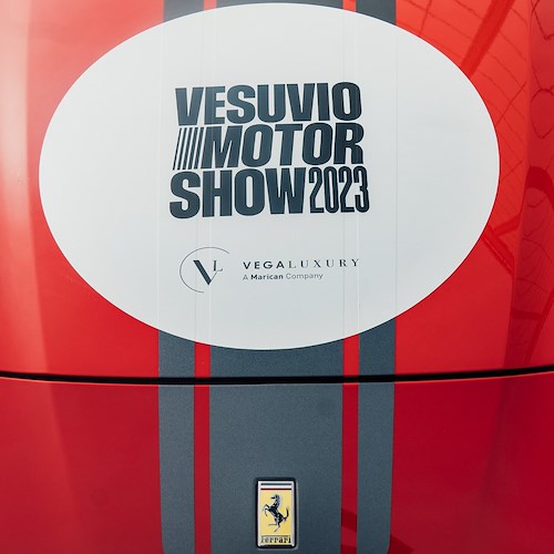 Vesuvio MotorShow, a Napoli Gianturco diventa pista di Supercar